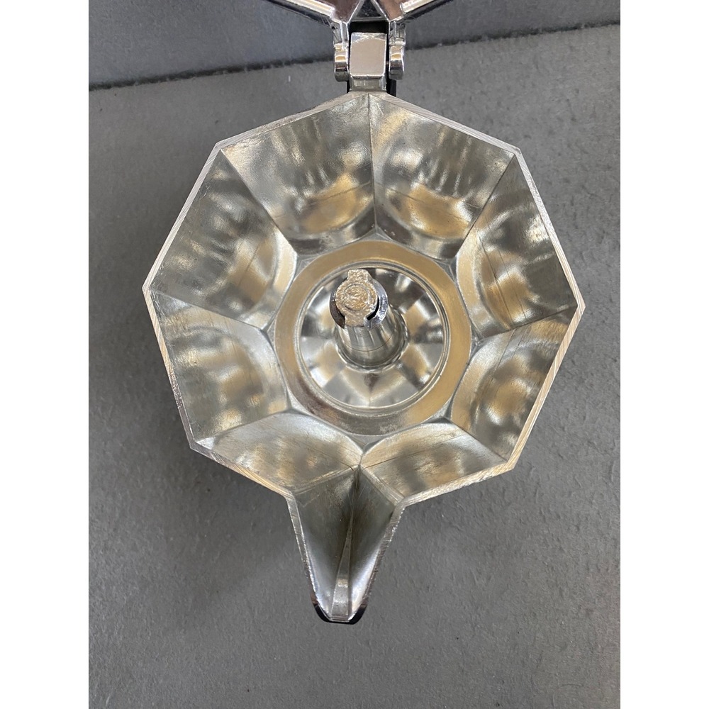 Bialetti Large Moka Express Stovetop Espresso Silver Aluminum 14 cup Italy - Picture 6 of 14